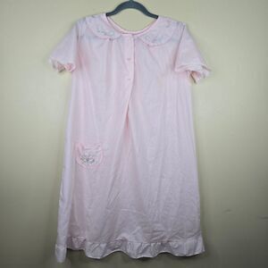 Vintage pink nightgown with embroidered flowers size S/M